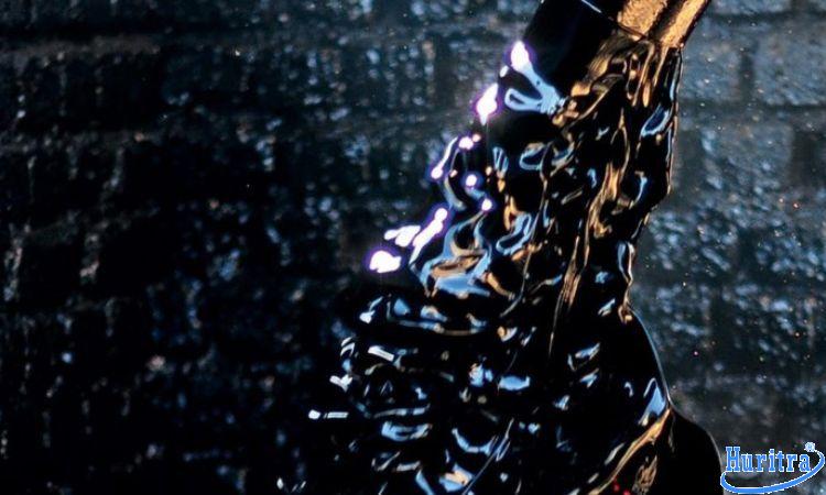 Nhựa đường đặc nóng ở trạng thái lỏng