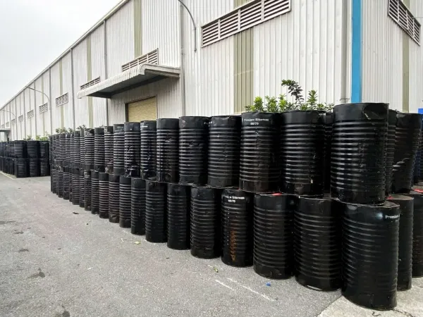 Quy trình thảm nhựa đường – Chuẩn kỹ thuật, bền đẹp và tiết kiệm chi phí 7 Nhựa đường được chia thành nhiều loại khác nhau tùy theo đặc tính và mục đích sử dụng