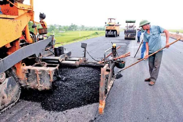 Quy trình thảm nhựa đường – Chuẩn kỹ thuật, bền đẹp và tiết kiệm chi phí 8 Một quy trình thảm nhựa đường chuyên nghiệp thường gồm 5 bước chính