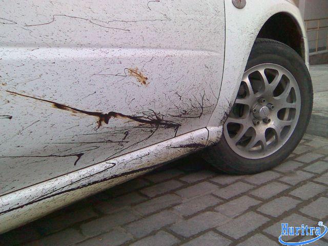 Cách tẩy nhựa đường dính trên xe máy và ô tô hiệu quả 5 Tẩy nhựa đường bám trên ô tô bằng các phương pháp truyền thống