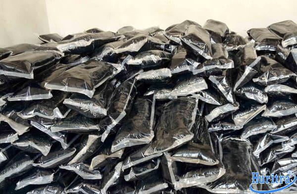 Nhựa đường cứng 115/15 6 Nhựa đường cứng 115/15 sử dụng trong chống thấm, chèn khe nứt.