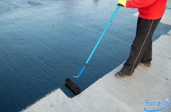 Nhựa đường cứng 115/15 11 Thi công quét phủ chống thấm sân thượng bằng nhựa 115/15.